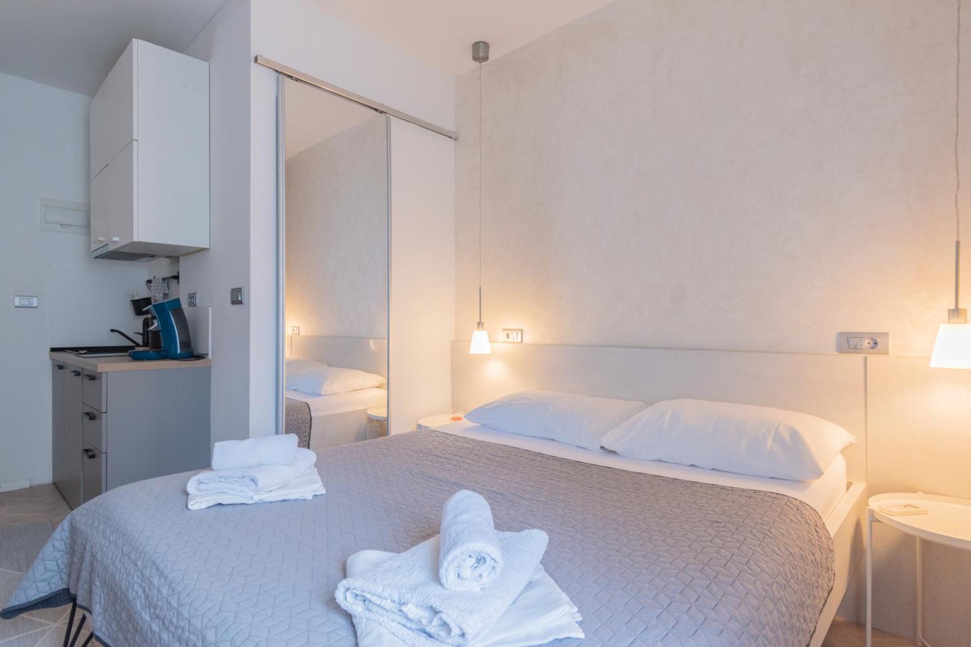 PUY L&B Old Town Studio Apartments מראה חיצוני תמונה